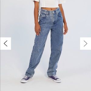 BDG High-Waisted Baggy Jean – Light Acid Wash